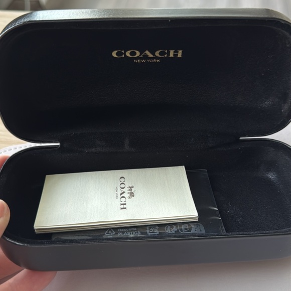 Coach sunglasses - Picture 2 of 6